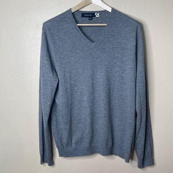 Saks Fifth Avenue Sweater Mens XL Gray V-neck Long Sleeve Cashmere Pullover - Picture 1 of 7